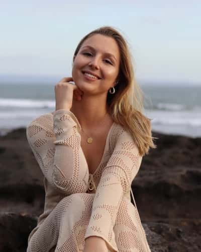 Alina Sol-avatar