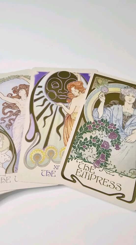 Tarot & Oracle Reading