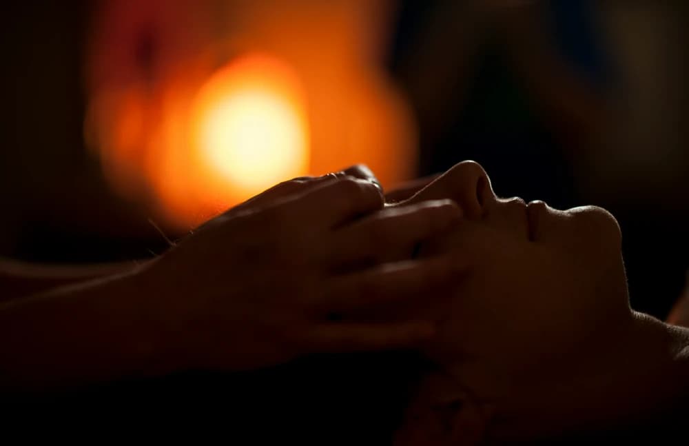 60 minutes Massage Therapy: Deep Tissue, Lomi Lomi, Intuitive or Holistic Massage