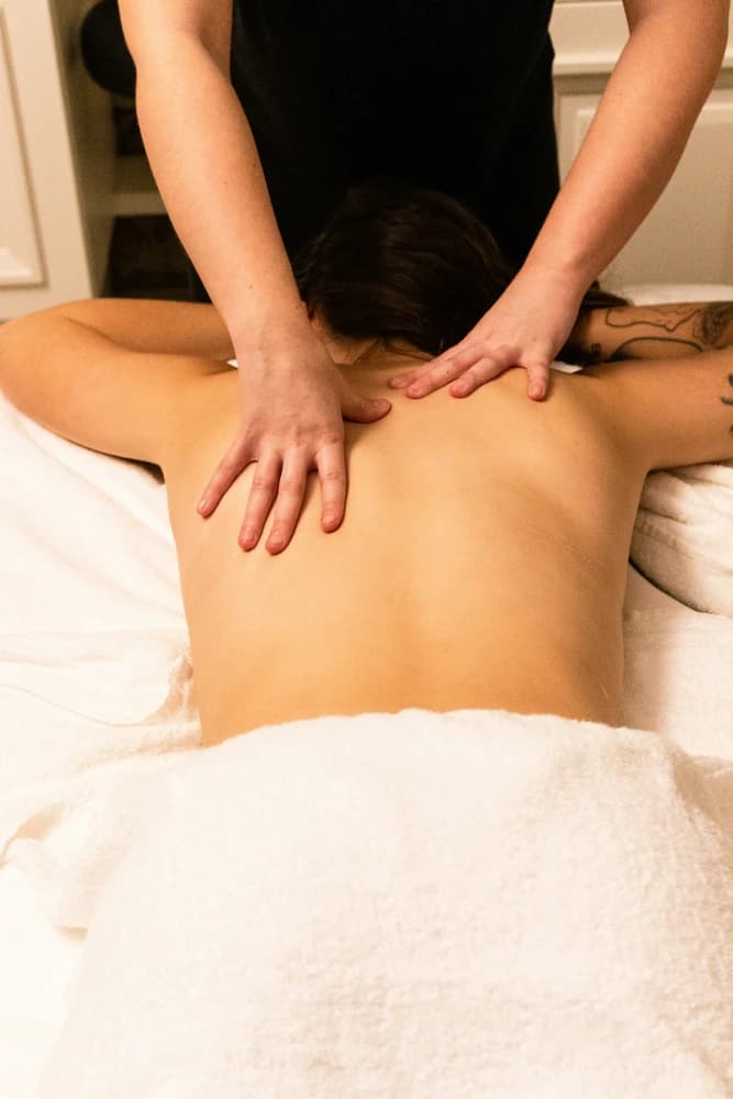 90 minutes massage therapy