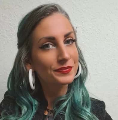 Justine Naylon-avatar